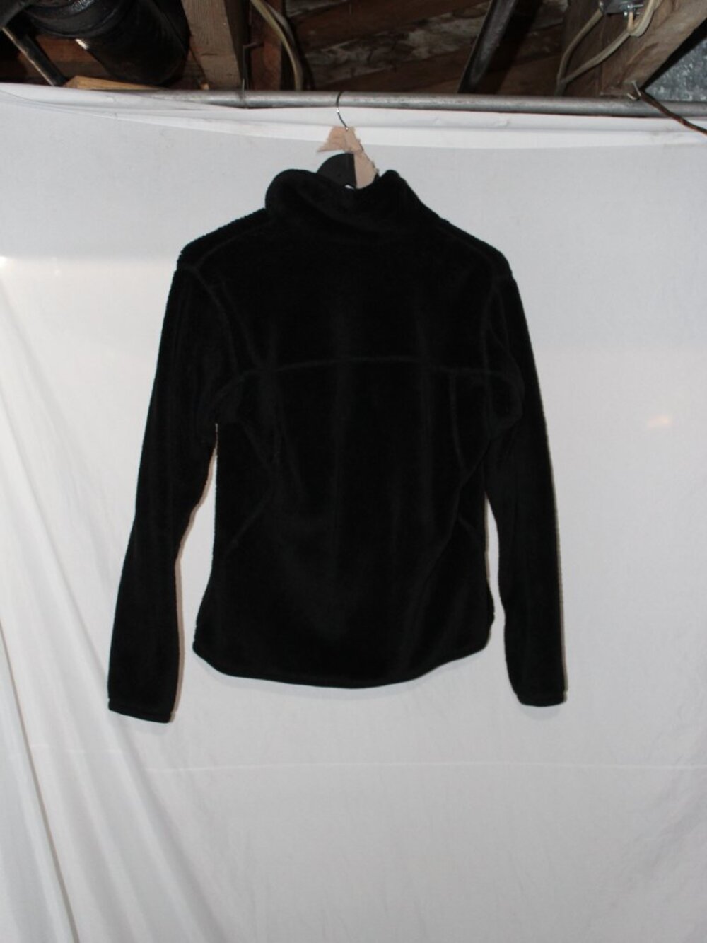 Patagonia Womens Black Fleece Snap-T Pullover - Picture 5 of 6